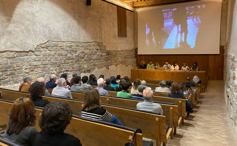 Conferencia “El futuro de la fotografía en Navarra: Jóvenes fotógrafos y fotógrafas” organizada por la AFCN